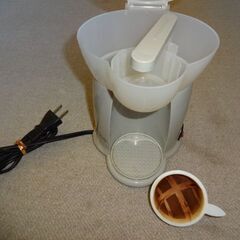 続けて何杯でもお代わり！お独り身様向けワンカップコーヒーメーカー、取扱説明書付きの画像