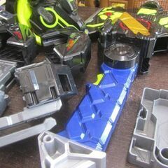 仮面ライダーゼロワン② 変身ベルト2個 オーソライズバスター ブレイキングマンモス 他まとめて 飛電 札幌市北区屯田の画像