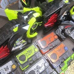 仮面ライダーゼロワン② 変身ベルト2個 オーソライズバスター ブレイキングマンモス 他まとめて 飛電 札幌市北区屯田の画像