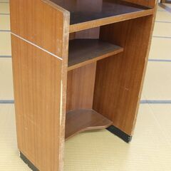 司会台をお売りします