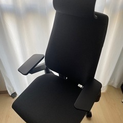 Steelcase Gestureチェア　ヘッドレスト・ランバー付き