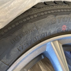 フィット　スタッドレス、ホイール付き　175/65R14の画像