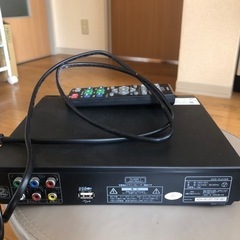 DVD本体とリモコンセットの画像