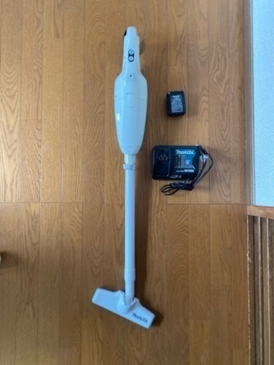 makita コードレス掃除機　CL107FD