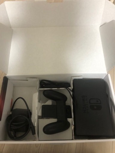 ニンテンドー　スイッチ本体