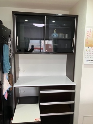 ◆引渡し予定確定◆食器棚になります⭐︎元値60,000円⭐︎