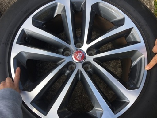 超美品　純正　JAGUAR ジャガー　タイヤホイールセット　Fペイス　１９インチ