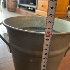 アンティーク/ブリキ花桶/花入れ/フラワーポット/バケツ/②の画像