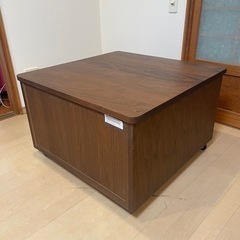 【展示未使用品‼️】高級♪ 府中家具 78cm幅ダイニングチェスト キャスター付きセンターテーブル 収納家具 木製ダークブラウン♪の画像