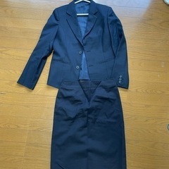 【あげます】レディース　スーツセット　上下(スカート)