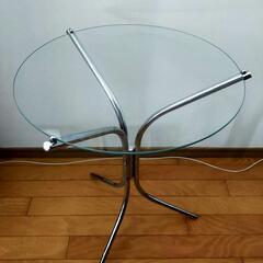 ガラステーブル