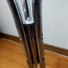 ガラステーブルの画像