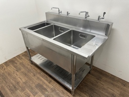 業務用　ステンレス　２槽シンク流し台　蛇口付き　店舗　飲食店　W１３００ｘD７００ｘH８００ｍｍ