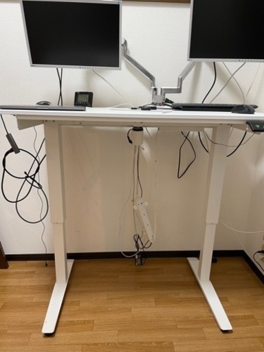 電動昇降デスク　テーブル　ニトリ