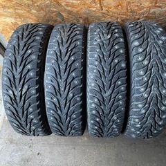バリ山　YOKOHAMA ヨコハマ　ICEGUARD 175/70R14 スパイク　タイヤ　2013年製　14インチ
