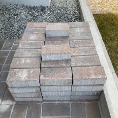 お取引先決定　レンガブロック　８０個の画像