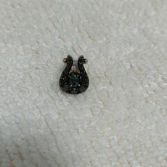 アレキサンドライトの馬蹄型ピアス　着脱式