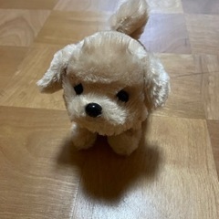 動く犬のぬいぐるみ