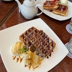 仕事以外の友達が少ないので色々話せる友達欲しいです😊