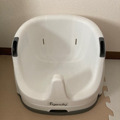 ingenuity インジェニュイティ　ベビーチェア　ベビーソファの画像