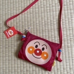 子供服、靴、バックの画像