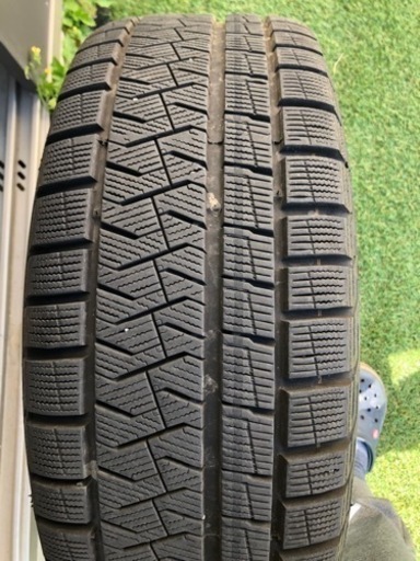 スタッドレスタイヤ