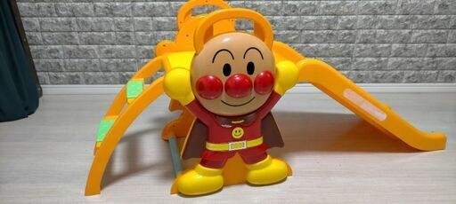 アンパンマン滑り台