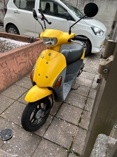 スズキ　レッツ4 タイヤ、バッテーリー交換済み