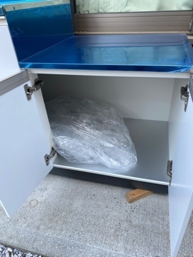 キッチン　流し台　未使用品　
