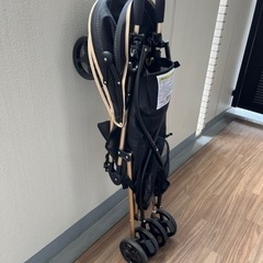 西松屋　簡易ベビーカーの画像