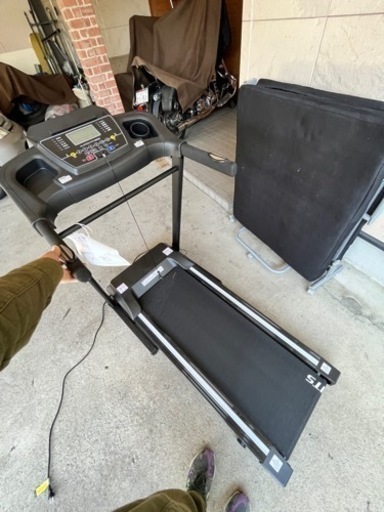 ランニングマシン　alinco fitness