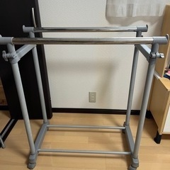 無料　パイプハンガー