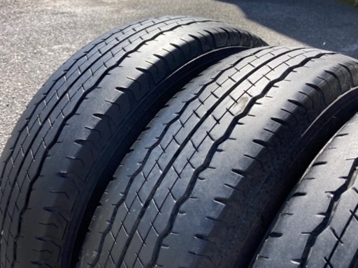 【20年製　バリ山】195/80R15 ハイエース純正　タイヤホイールセット
