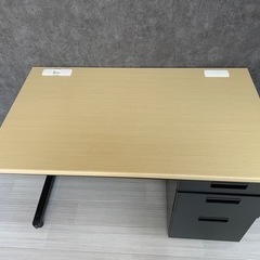 オフィステーブルの画像