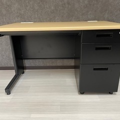 オフィステーブルの画像