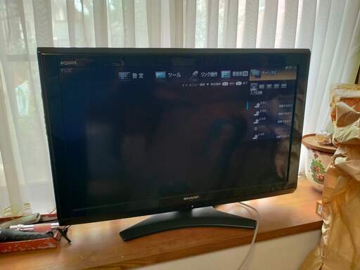 2011年製　液晶カラーテレビ　SHARP [LC-32E9]