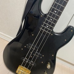 ベース　
TOKAI ハードパンチャー