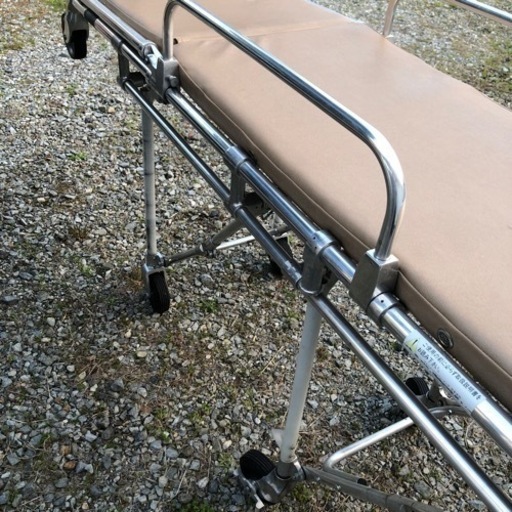 終了　救急車のストレッチャー　FERNO製　折りたたみ　引き取り限定