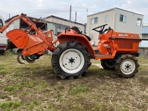 クボタB1-15Dトラクター 4WD倍速 15馬力ディーゼル、使用時間925Hタイヤにひび割れなし埼玉県