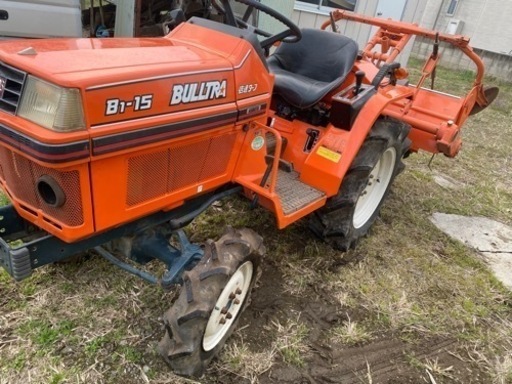 クボタB1-15Dトラクター 4WD倍速 15馬力ディーゼル、使用時間925Hタイヤにひび割れなし埼玉県