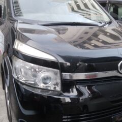 ３０万円　20年　４WD ヴォクシー　黒　112000キロ　車検...