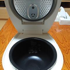 IH JAR RICE COOKER(取り扱い説明書、しゃもじ、計量カップ付き)の画像