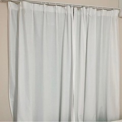 ニトリ　遮熱・遮像・ミラーレースカーテン(アラン 100X176...