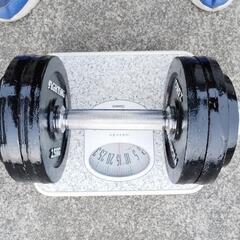 ダンベル　バーベル　鉄アレイ　筋トレの画像