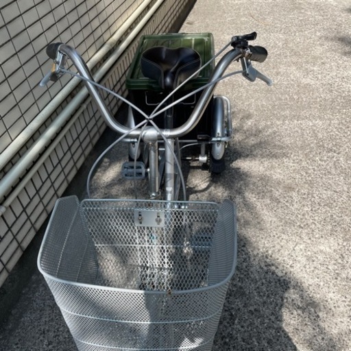 【急募】canary 三輪自転車　おしゃれ　大人用　スイング　固定機能付き