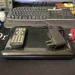 ポータブルDVDプレイヤー