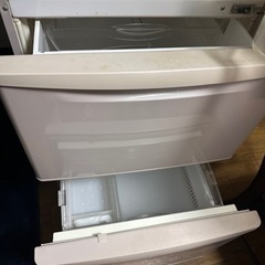 冷蔵庫の画像