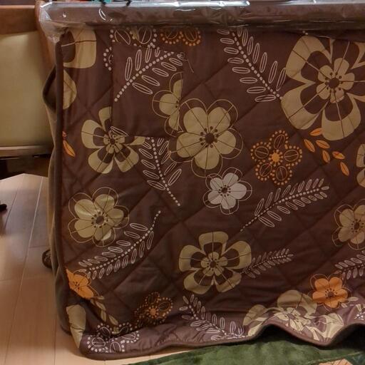 テーブルのコタツ（2000円）