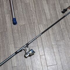 Shimano 釣り竿　DAIWA製リール付