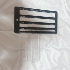 百均 収納 仕切り アクリル 階段の画像